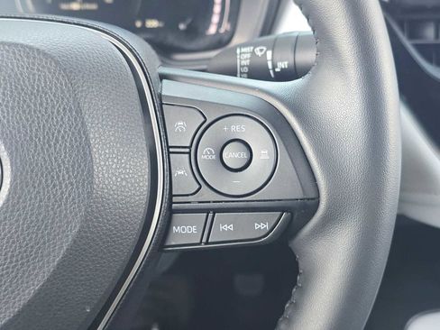 Certified 2025 Toyota Corolla SE w/ SE Premium Package FWD image 30