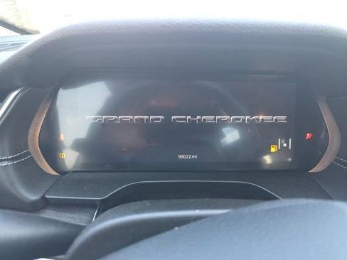 Used 2021 Jeep Grand Cherokee L Limited image 12