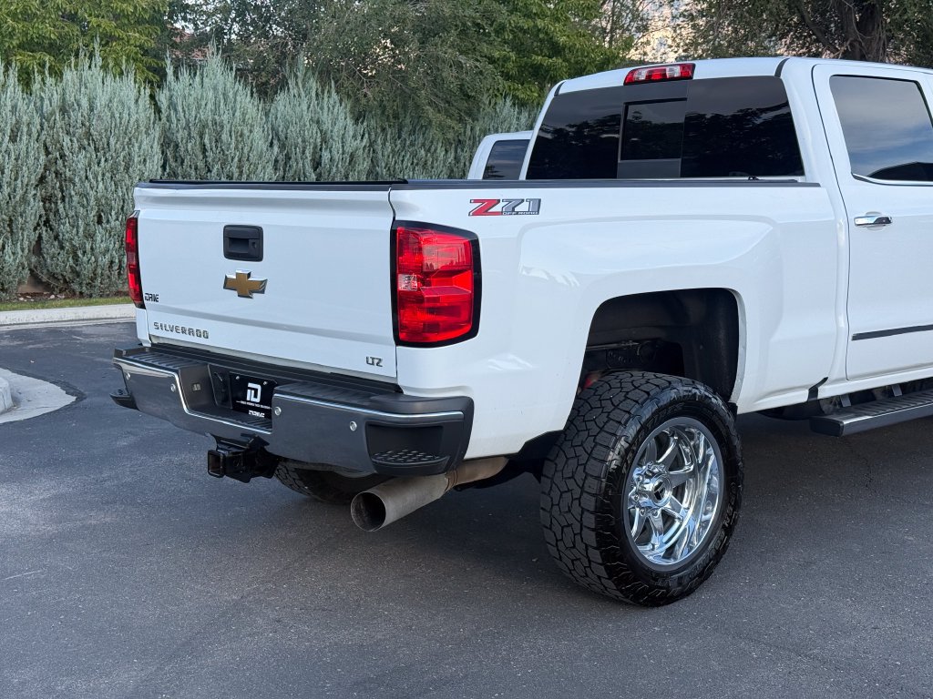 Used 2019 Chevrolet Silverado 2500 LTZ w/ Z71 Package, Off-Road AWD/4WD image 10