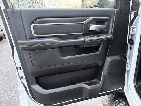 Used 2025 RAM 2500 Big Horn image 10