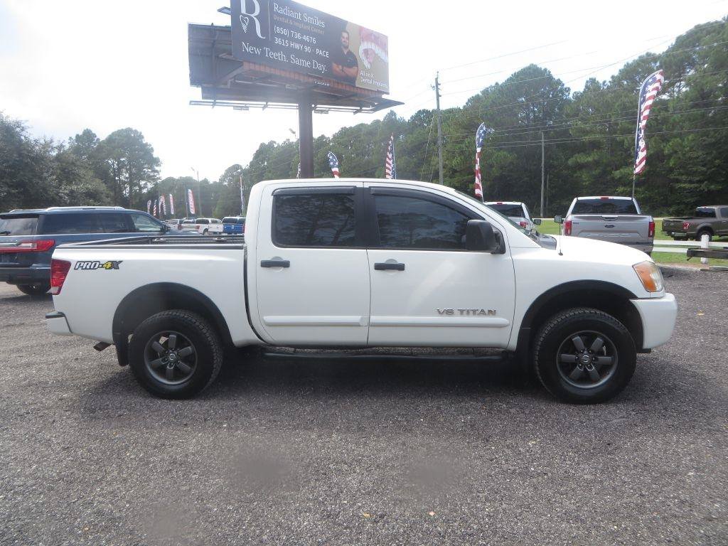 Used 2015 Nissan Titan PRO-4X w/ Pro-4x Luxury Package AWD/4WD image 5