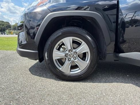 Used 2025 Toyota RAV4 XLE AWD/4WD image 25