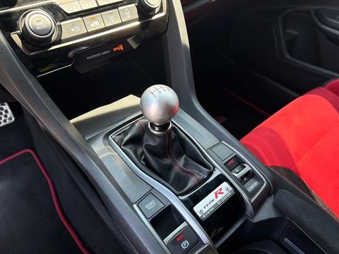 Used 2019 Honda Civic Type R image 27