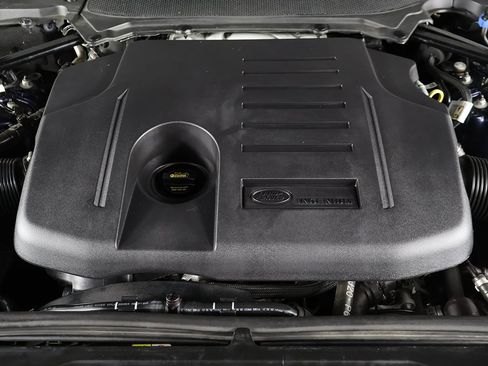 Used 2022 Land Rover Discovery HSE R-Dynamic image 22