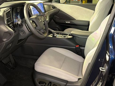 Used 2025 Lexus TX 350 AWD w/ Technology Package image 22