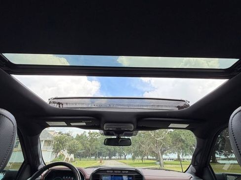Used 2022 Ford F150 Lariat w/ Equipment Group 502A High AWD/4WD image 21