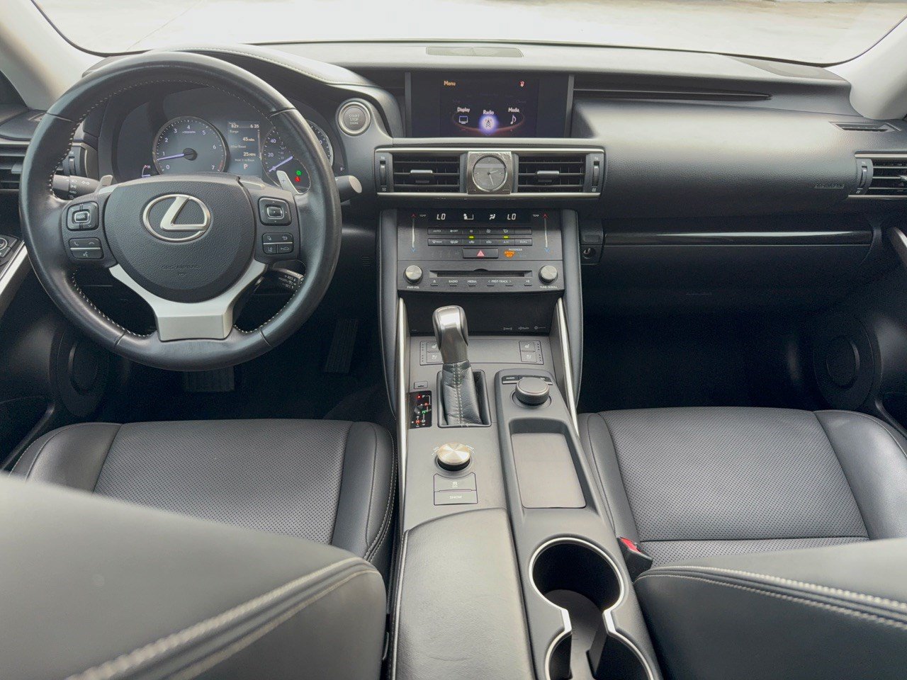 Used 2017 Lexus IS 300 AWD w/ Premium Package image 17