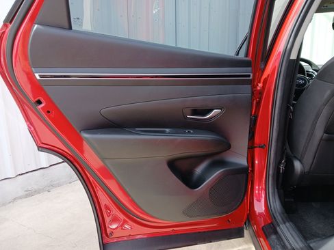 Used 2023 Hyundai Tucson SE w/ Cargo Package image 13