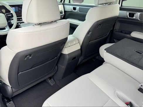 New 2026 Hyundai Santa Fe SE image 13