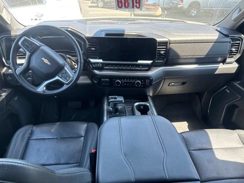 Used 2023 Chevrolet Silverado 1500 LTZ w/ Technology Package AWD/4WD image 9