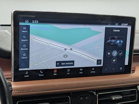Used 2022 Lincoln Nautilus Reserve FWD image 17