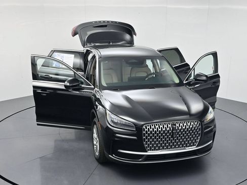Used 2025 Lincoln Corsair AWD image 52