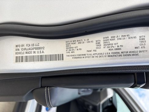 Used 2023 Jeep Grand Cherokee L Laredo image 39