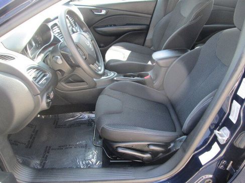 Used 2015 Dodge Dart SXT image 10