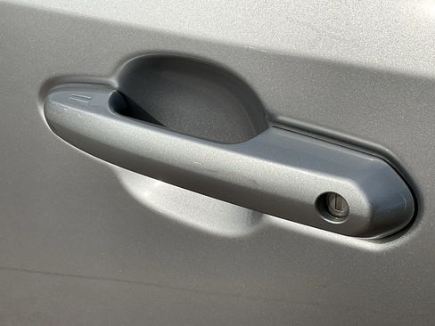 Used 2025 Toyota RAV4 XLE image 10