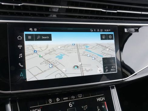 Used 2024 Audi Q7 3.0T Premium Plus image 26