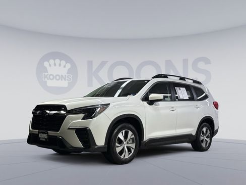 Used 2025 Subaru Ascent Premium image 1