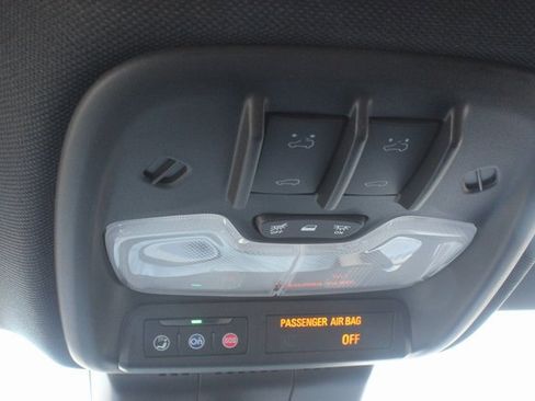 New 2026 GMC Canyon Elevation w/ Convenience Package image 53