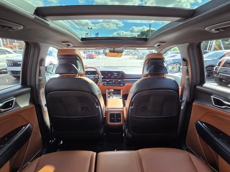 Certified 2026 Kia Sportage X-Line w/ X-Line Technology Package AWD/4WD image 11