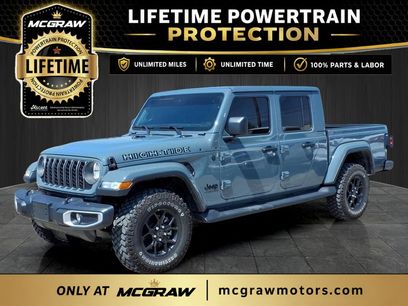 Used 2025 Jeep Gladiator Sport
