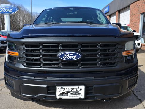 Used 2024 Ford F150 XL image 2