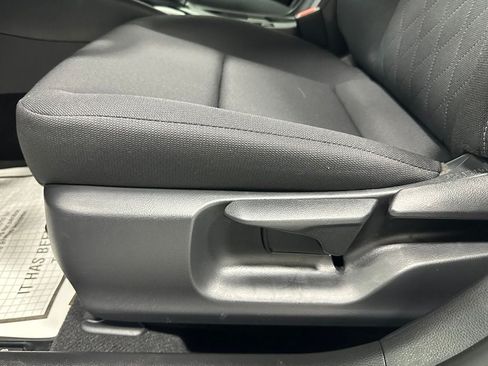 Used 2026 Toyota Corolla LE FWD image 12