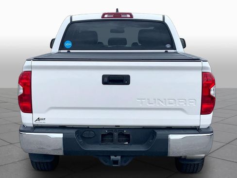 Used 2020 Toyota Tundra SR5 w/ SR5 Leather Package RWD image 5