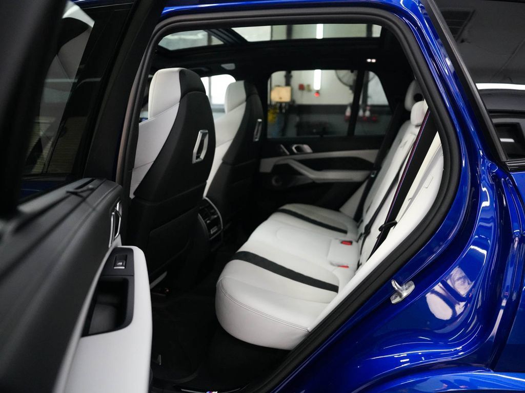 Used 2024 BMW X5 M Competition w/ Executive Package AWD/4WD image 33