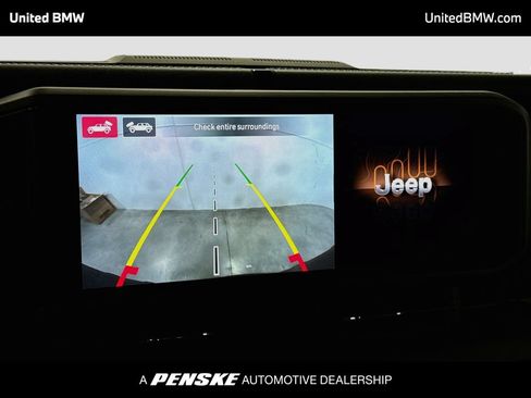 Used 2025 Jeep Wrangler Unlimited Rubicon AWD/4WD image 16