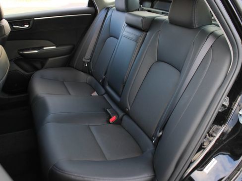 Used 2021 Honda Clarity Touring image 17