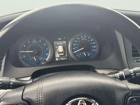 Used 2018 Toyota Sienna XLE image 10