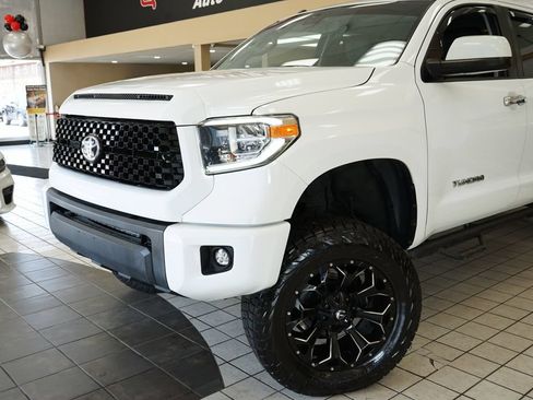 Used 2018 Toyota Tundra Limited w/ Limited Premium Package AWD/4WD image 20