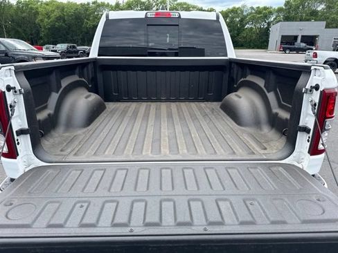 Used 2023 RAM 1500 Big Horn AWD/4WD image 9