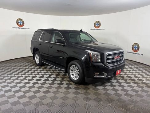 Used 2017 GMC Yukon SLT AWD/4WD image 17