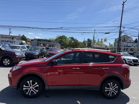 Used 2016 Toyota RAV4 LE AWD/4WD image 5