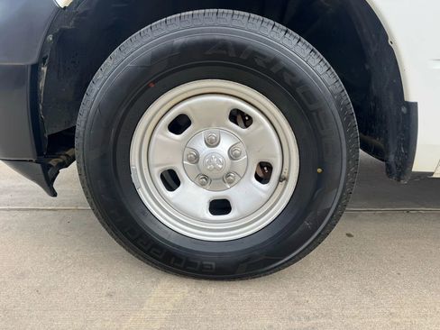 Used 2017 RAM 1500 Tradesman w/ Power & Remote Entry Group image 18