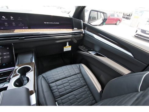New 2026 Cadillac Escalade Platinum Sport w/ LPO, ONYX Package AWD/4WD image 10