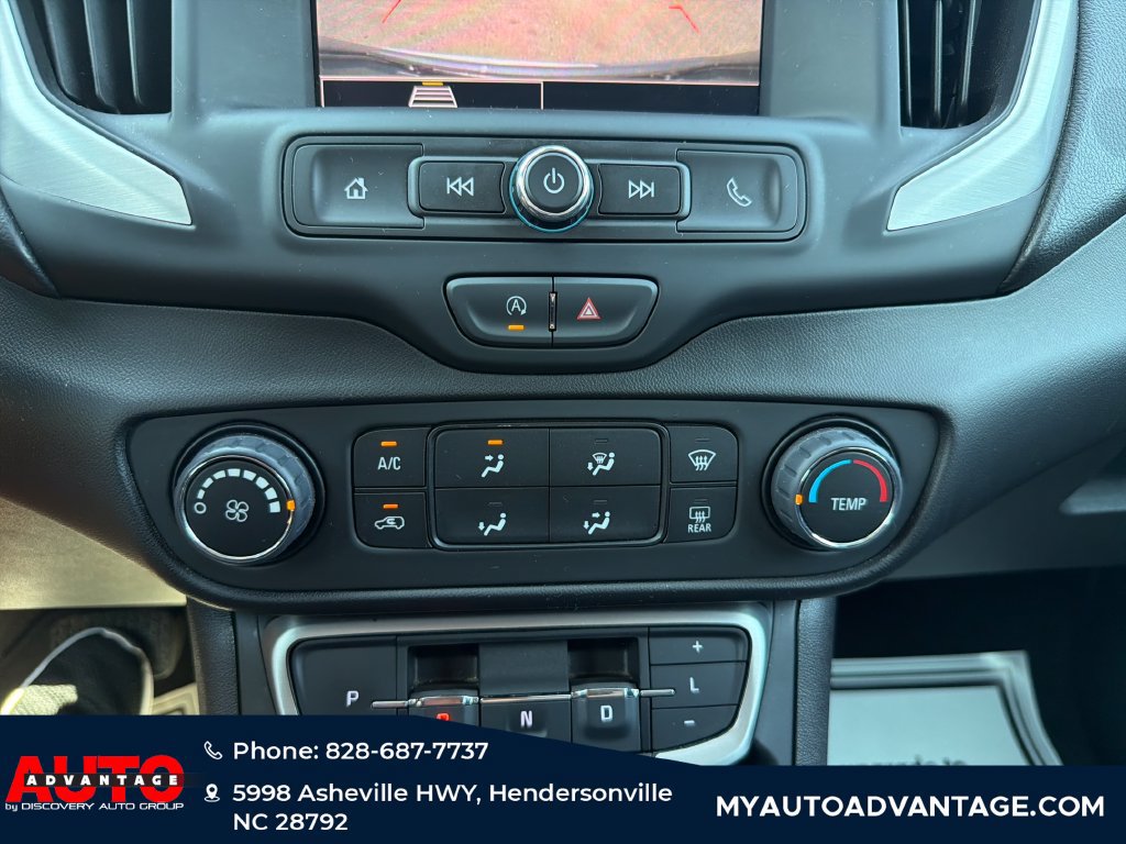 Used 2024 GMC Terrain SLE AWD/4WD image 18