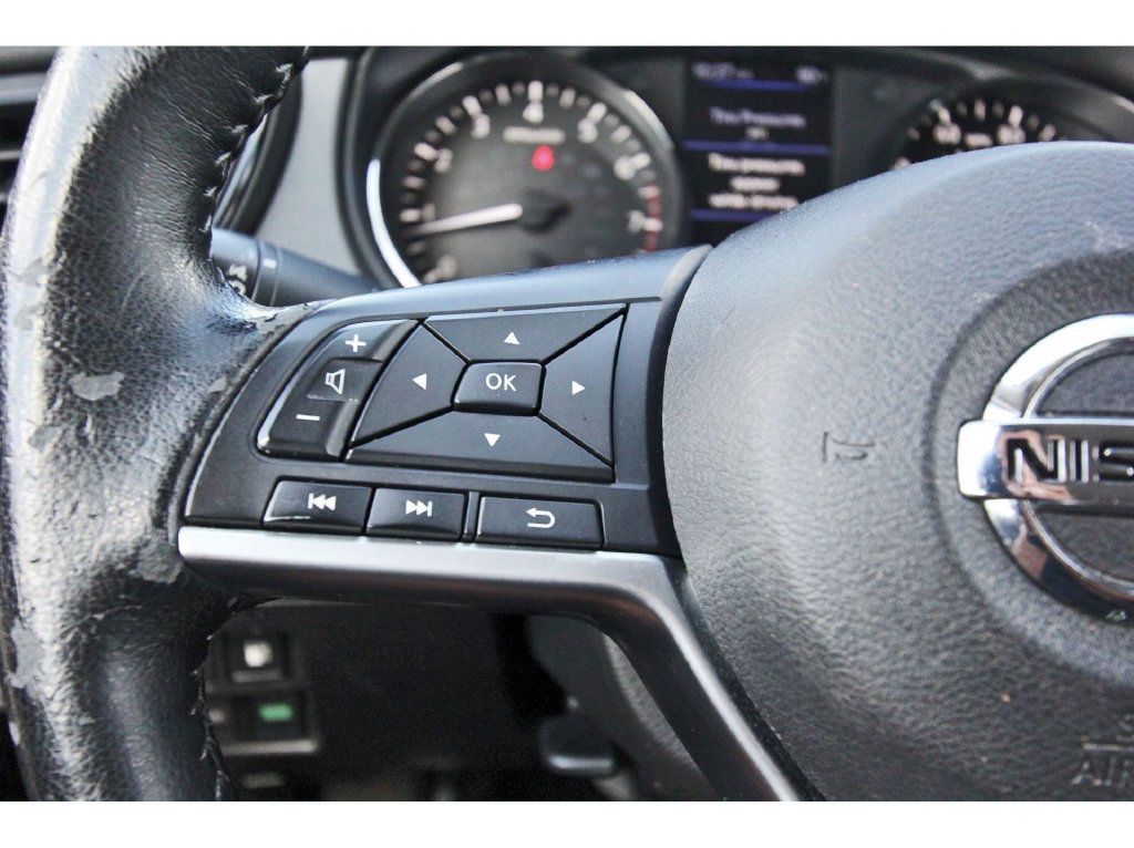 Used 2020 Nissan Rogue S w/ Special Edition Package FWD image 15