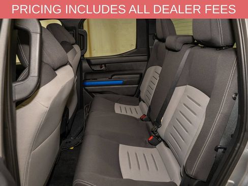 Certified 2025 Toyota Tacoma TRD Off-Road AWD/4WD image 7