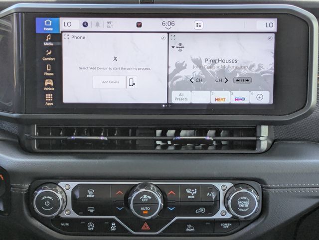 Used 2026 Jeep Gladiator Mojave AWD/4WD image 15