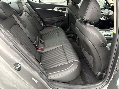 New 2026 Genesis G70 2.5T Prestige image 15