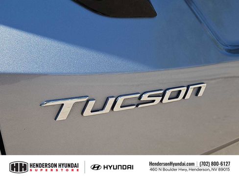 Certified 2022 Hyundai Tucson Limited AWD/4WD image 12