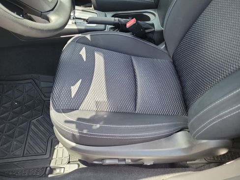 Used 2015 Subaru Forester 2.5i Premium AWD/4WD image 25