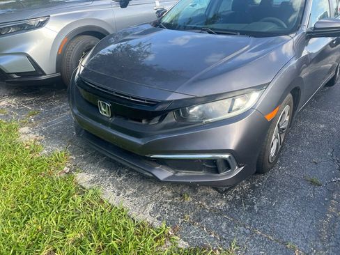 Used 2019 Honda Civic LX image 2