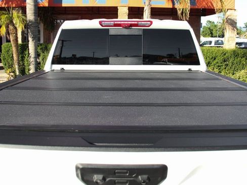 Used 2025 GMC Sierra 2500 Denali Ultimate AWD/4WD image 9