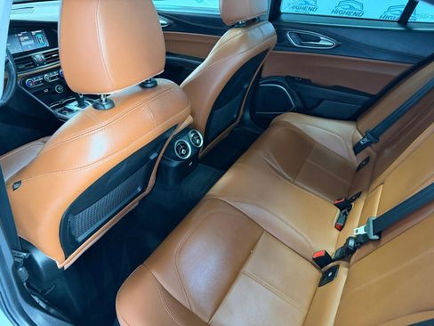 Used 2020 Alfa Romeo Giulia Ti w/ Nero Edizione RWD image 19