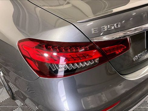 Used 2022 Mercedes-Benz E 350 4MATIC Sedan image 39