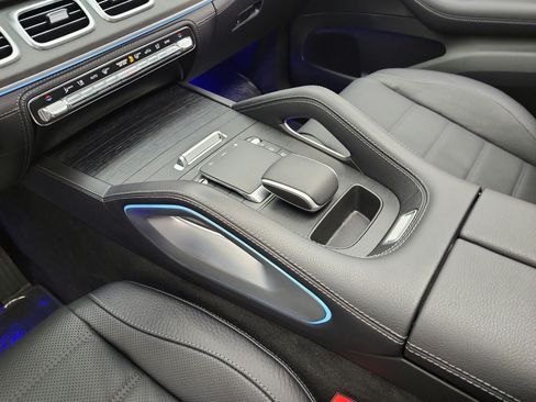Certified 2024 Mercedes-Benz GLE 450 4MATIC image 11