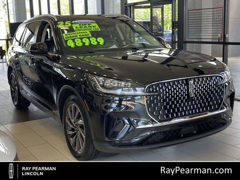 Used 2025 Lincoln Aviator 2WD image 1